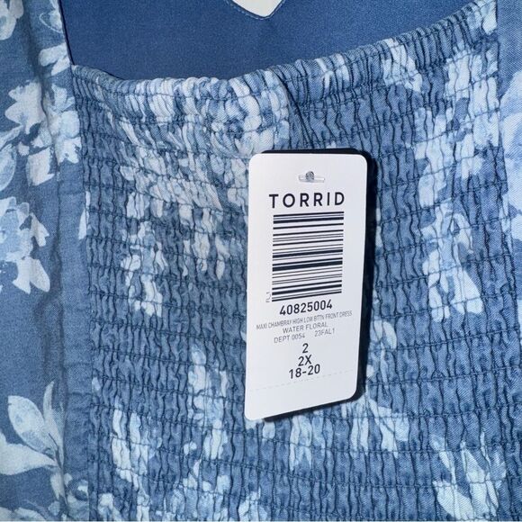 Torrid Water Floral Chambray High/Low V-Neck Button Front Maxi Dress - Picture 6 of 6